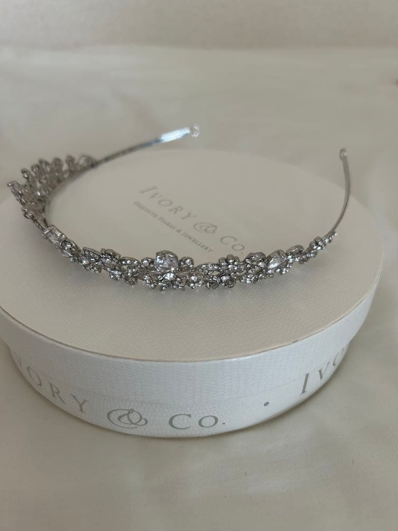 Ivory & Co. Elizabethティアラ