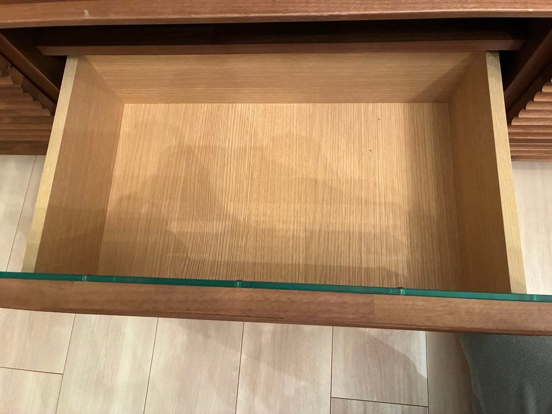 カリモクローボード（テレビ台）　Ｈ１８６２７ＸＲＧ　ウォールナット