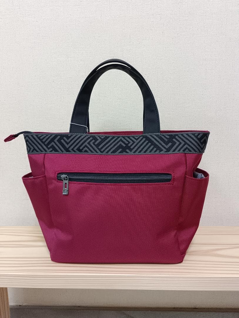 2025年モデル★未使用品　LANVIN SPORTハンドバック