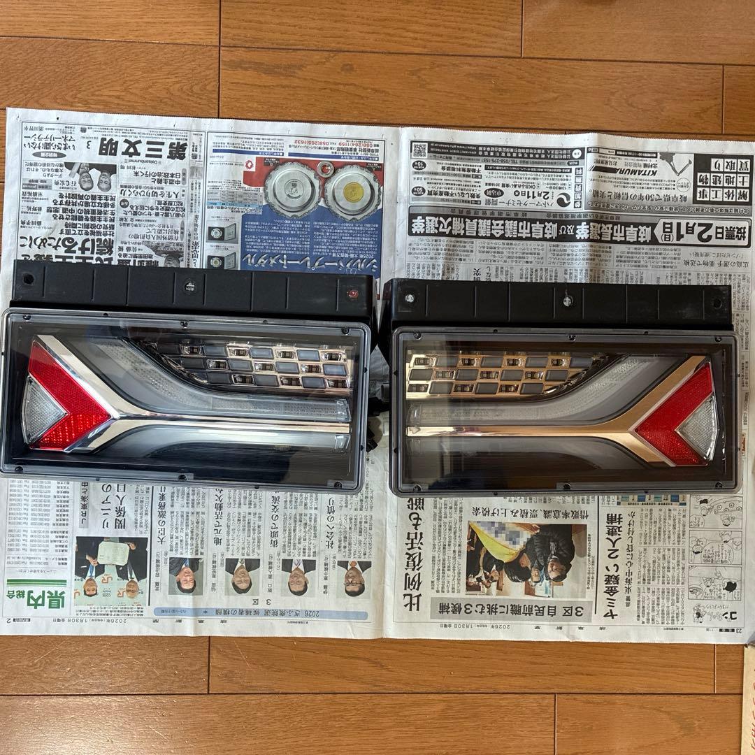 トラック用オールLEDテールランプ 流鏑馬 シーケンシャル2連タイプ 左右セット