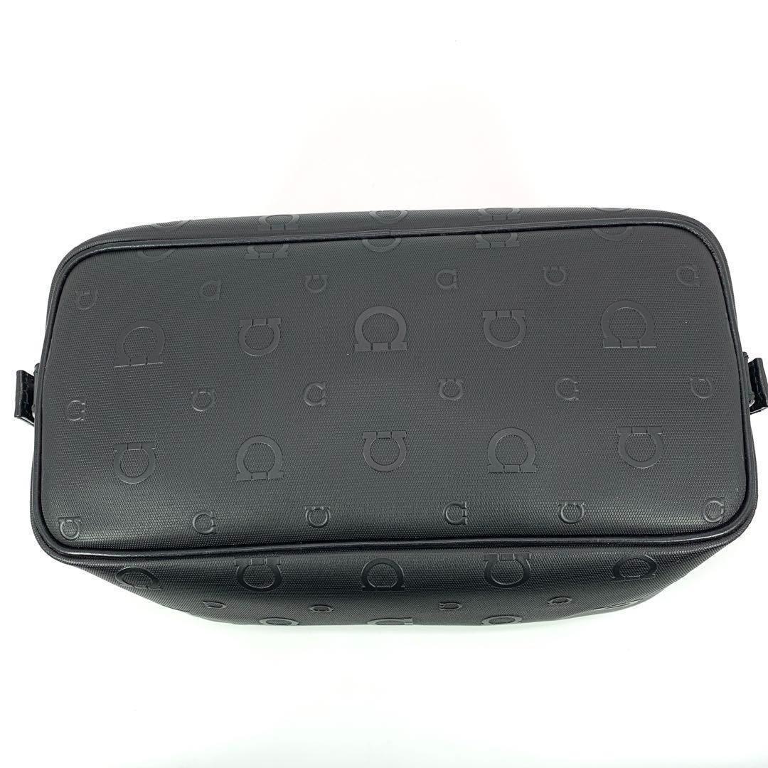 未使用　Ferragamo　フェラガモ　ガンチーニ　セカンドバッグ　ブラック