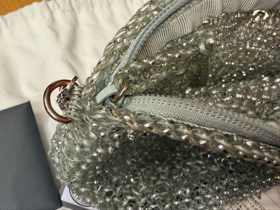 アンテプリマ　 コンフェット ミディアム　グリーングレーシルバー