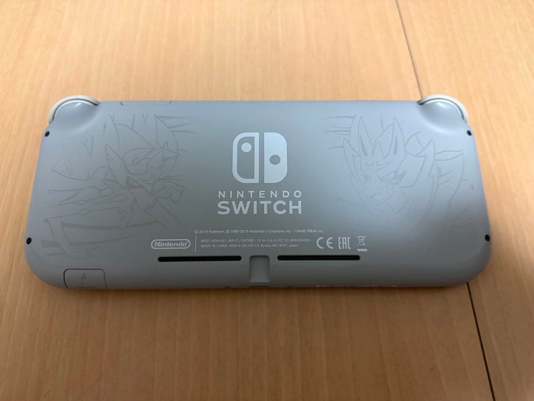 Nintendo Switch Lite本体（ザシアン・ザマゼンタ仕様）整備済