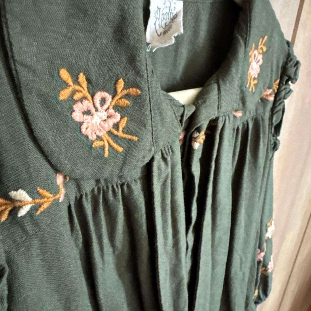 apolina 花柄刺繍 ワンピース オリーブグリーン 5-7y