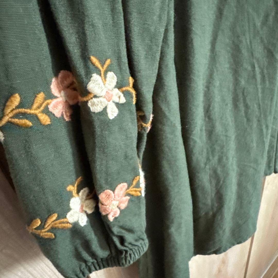 apolina 花柄刺繍 ワンピース オリーブグリーン 5-7y