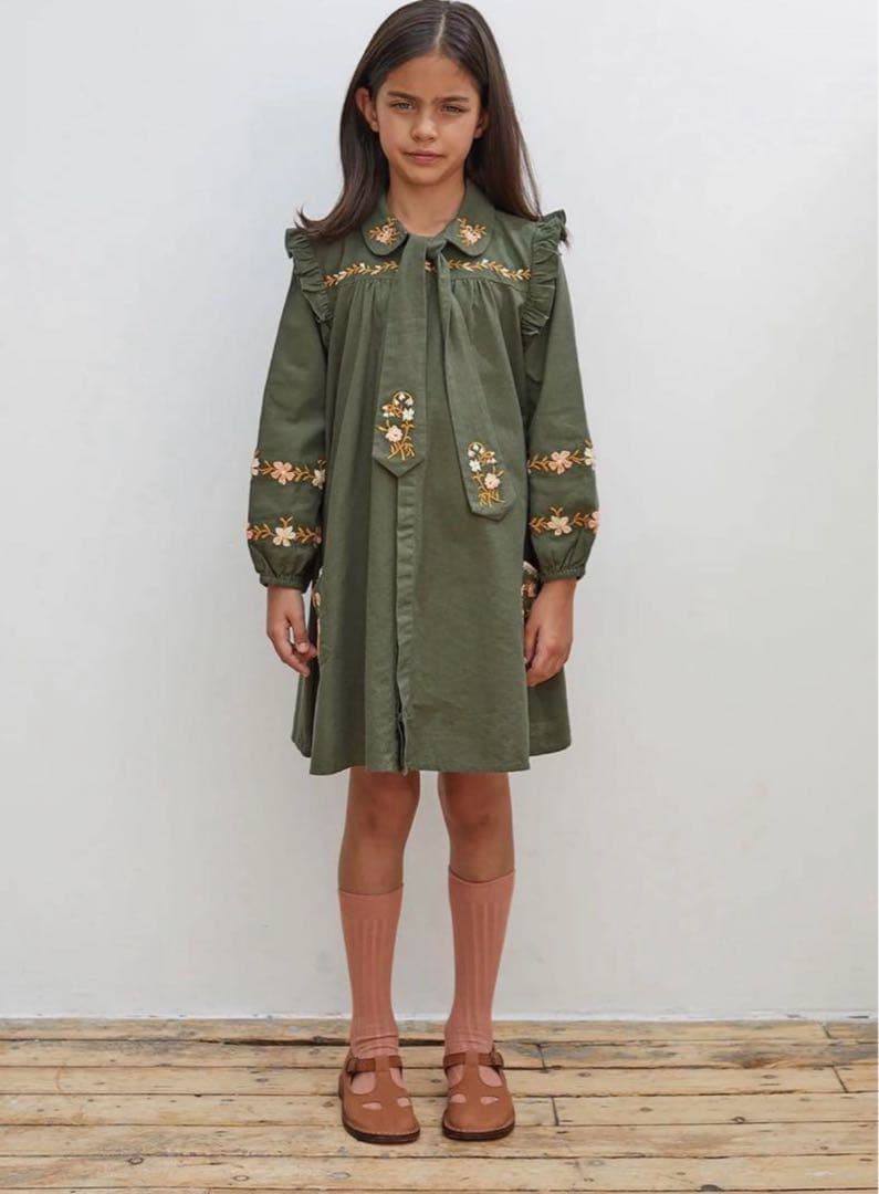 apolina 花柄刺繍 ワンピース オリーブグリーン 5-7y