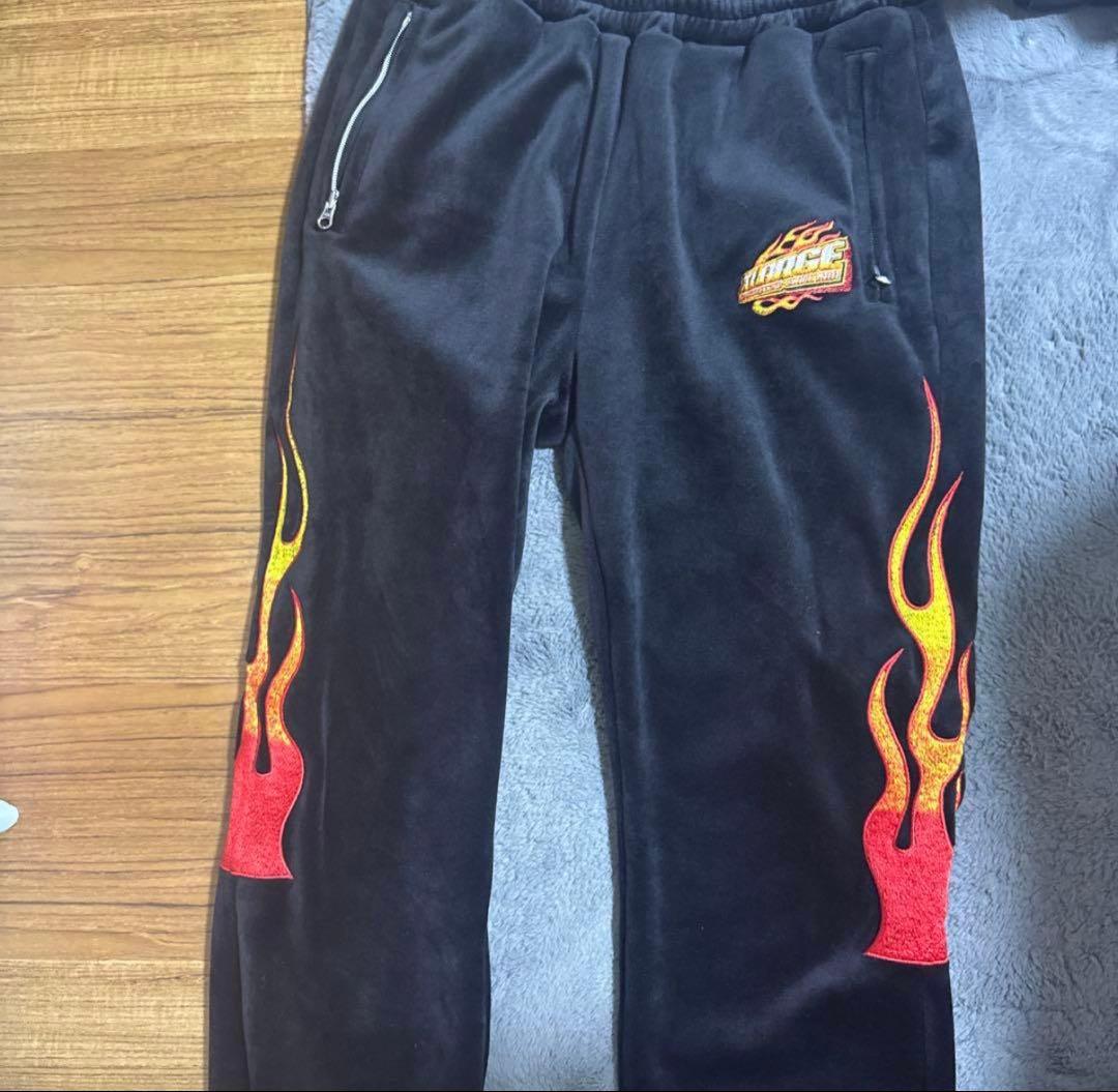 XLARGE ベルベット生地のセットアップ