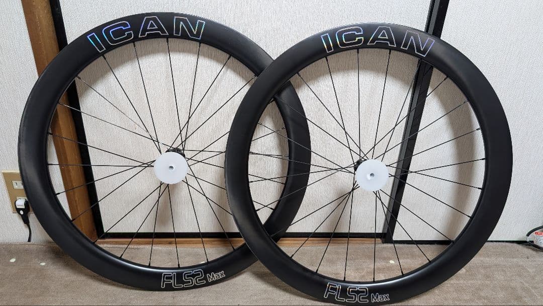 ICANカーボンホイール　FL 52 MAX ワイドリム