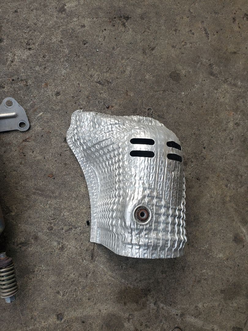 美品　L285S エキゾーストコンバーター 触媒 L275S ミラムーヴ　タント