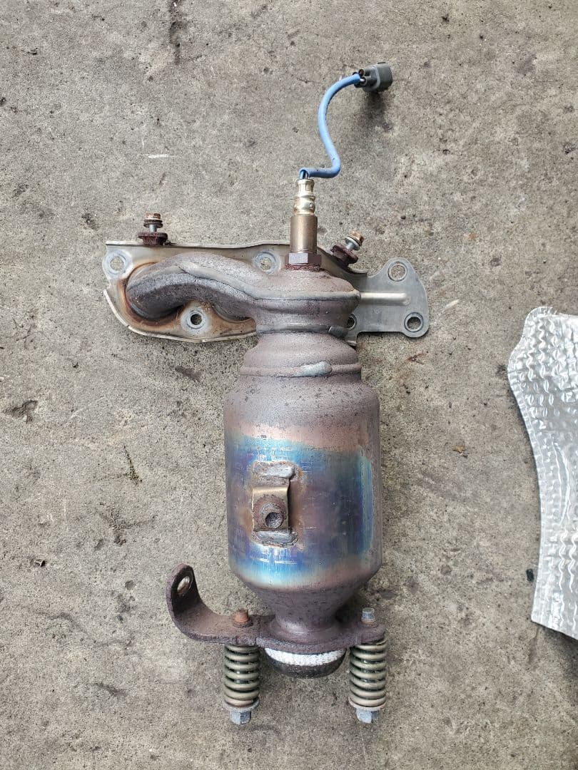 美品　L285S エキゾーストコンバーター 触媒 L275S ミラムーヴ　タント