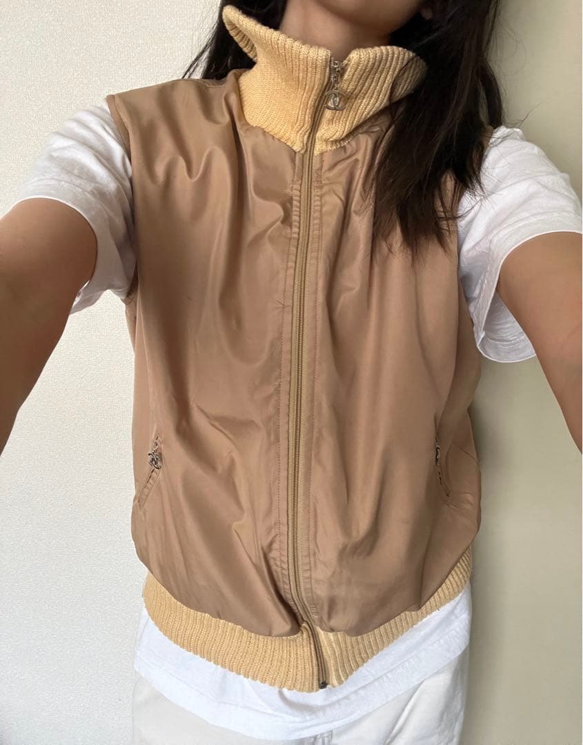 CHANEL ダウンベスト