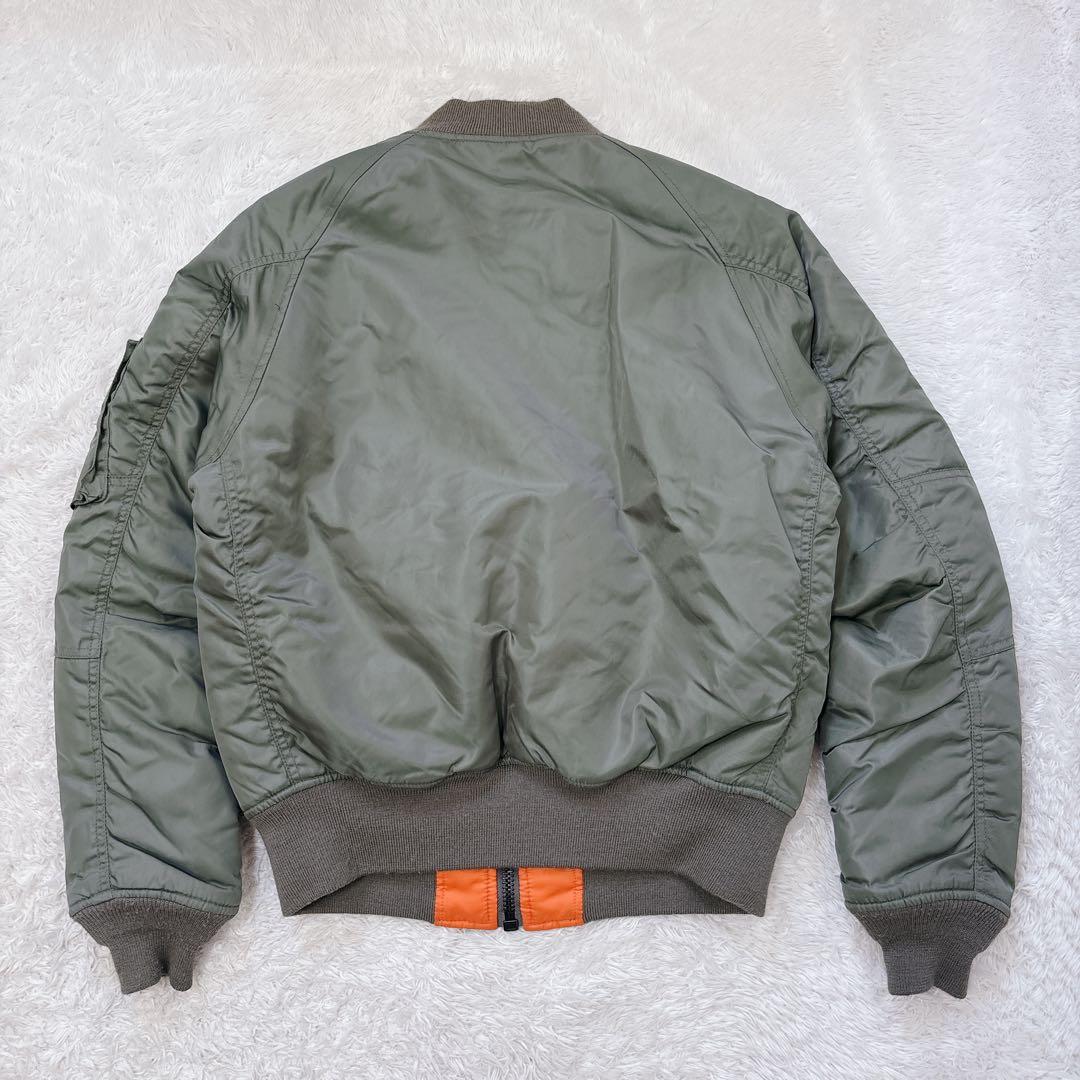 美品　短丈　AVIREX フライトジャケット　ma-1 リバーシブル　短丈　M