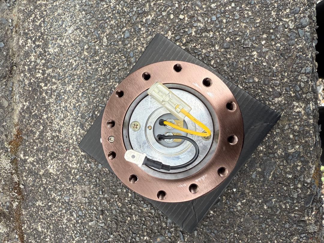 NRG ステアリングボス ゴールド/ブラウン