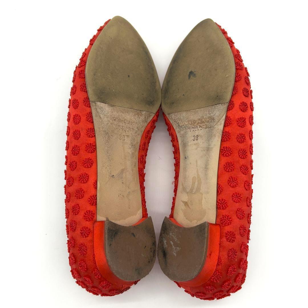 【美品】マノロブラニク ハンギシ フラットシューズ 38 シルクサテン 赤