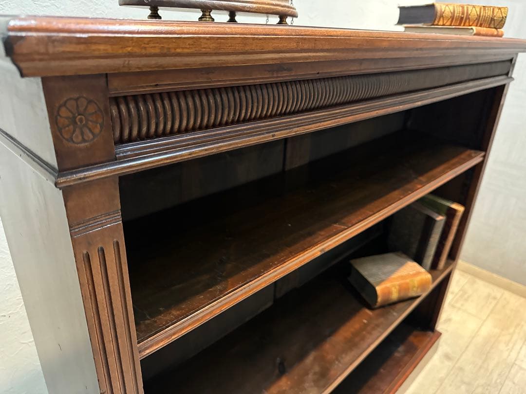 英国アンティーク 本棚 Lloyd’s Antiques ブックシェルフ