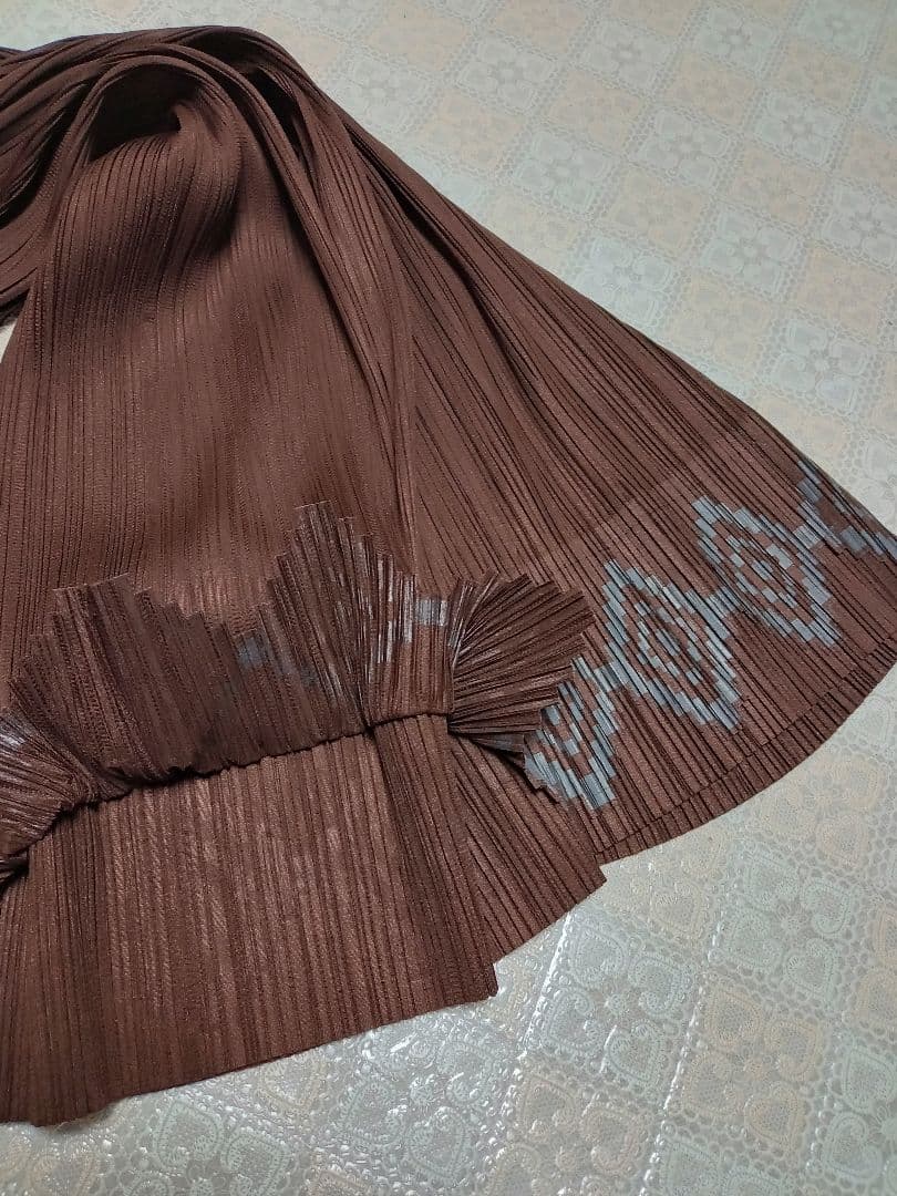 プリーツプリーズ 　総丈71cmパンツ 美品