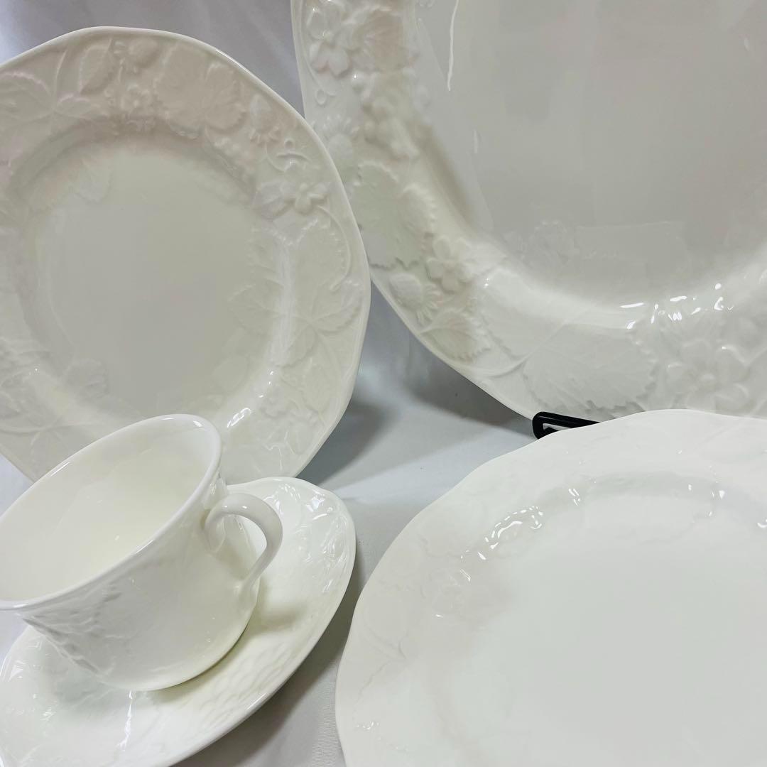 【廃盤】業務用　ウェッジウッド 黒壺 ストロベリーバイン 食器セット 未使用