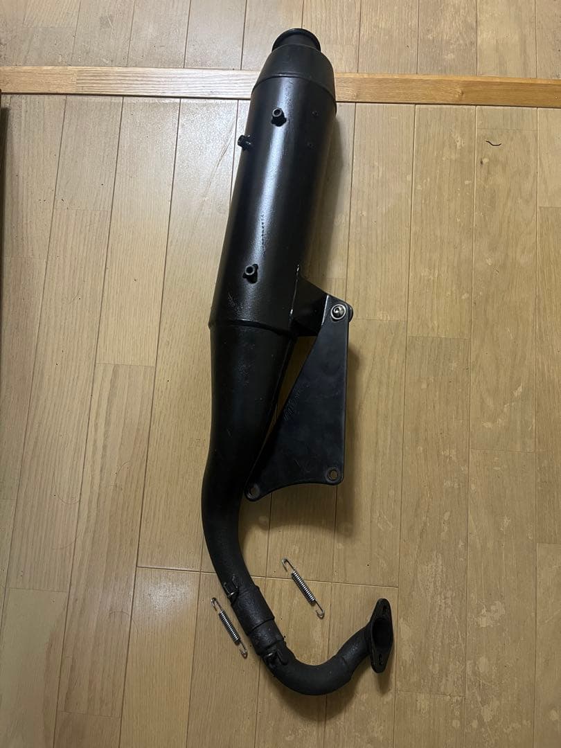 DAYTONA マフラー 金属製 スプリング付