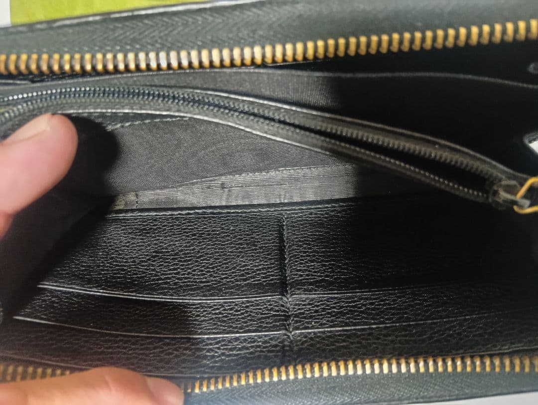 GUCCI ロゴメンズ&レディース長財布