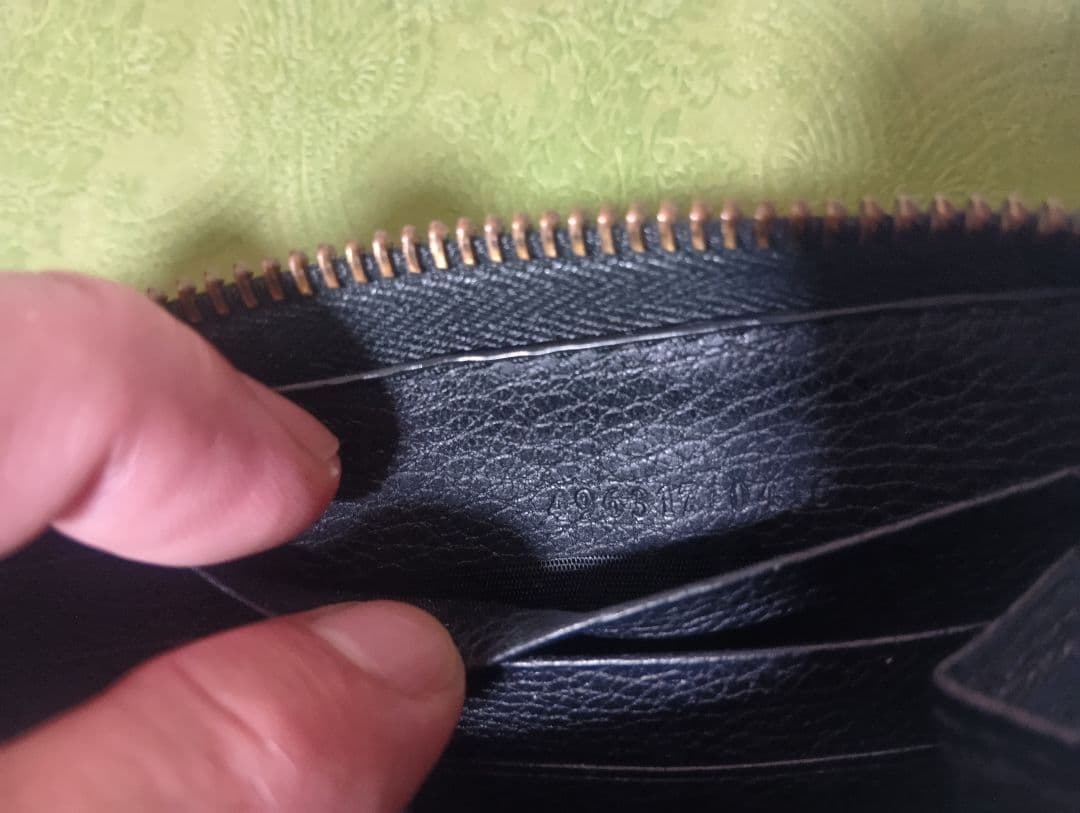 GUCCI ロゴメンズ&レディース長財布