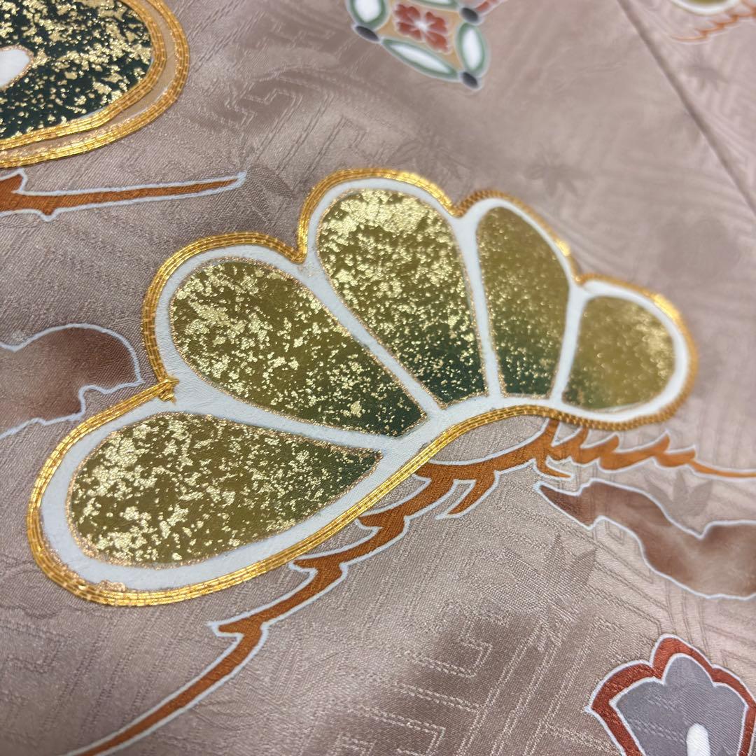 【新品】新色モカ色❗️正絹 京友禅 金駒刺繍 本金彩 襦袢付 新品たとう紙付 正絹
