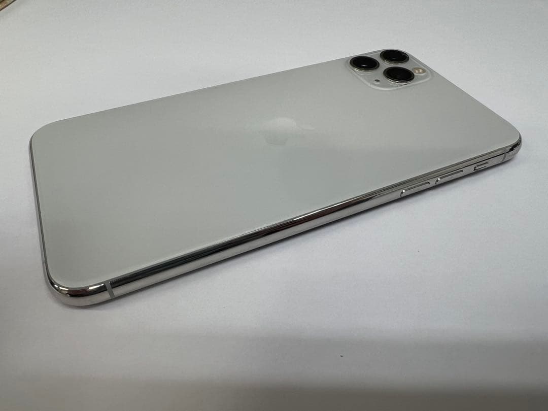 iPhone11 Pro MAX 64GB シルバー バッテリー82% 【美品】