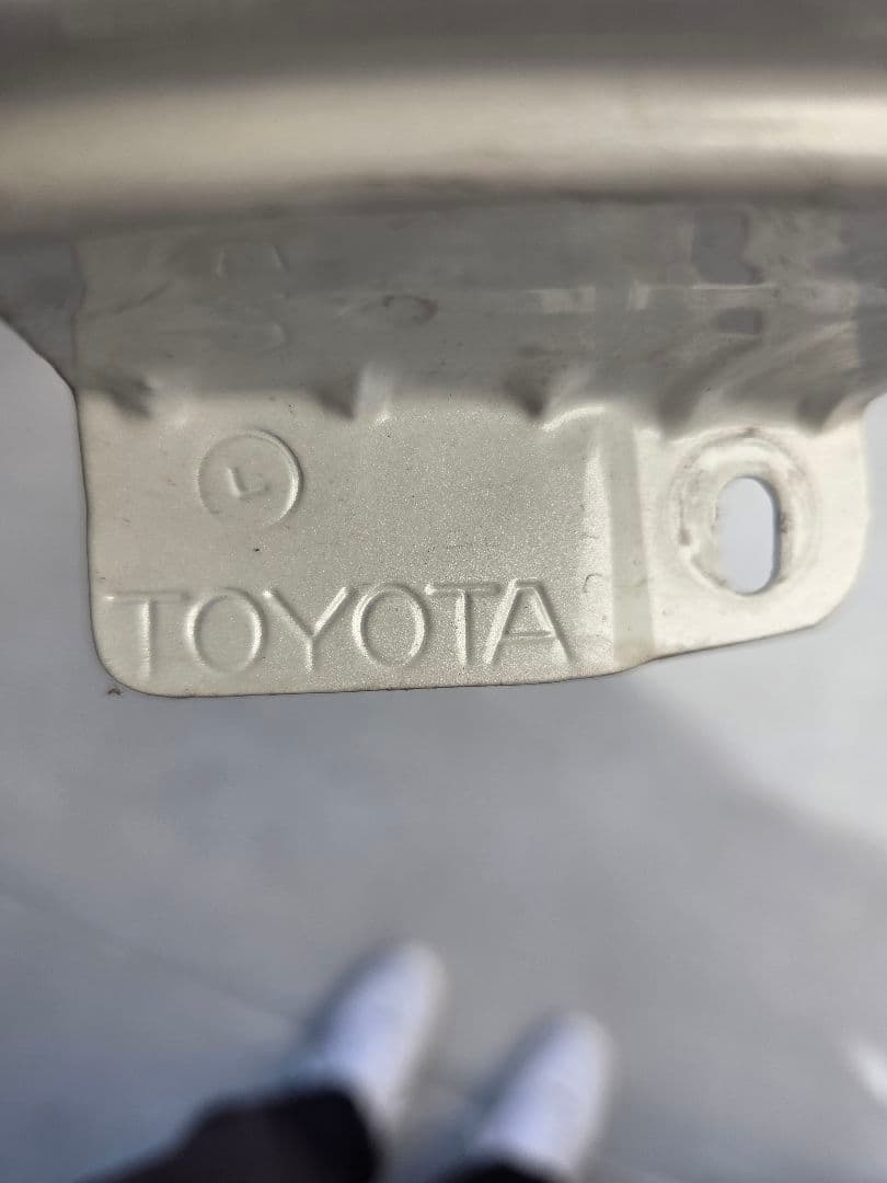 ハイエース　海外純正　コーナーパネル