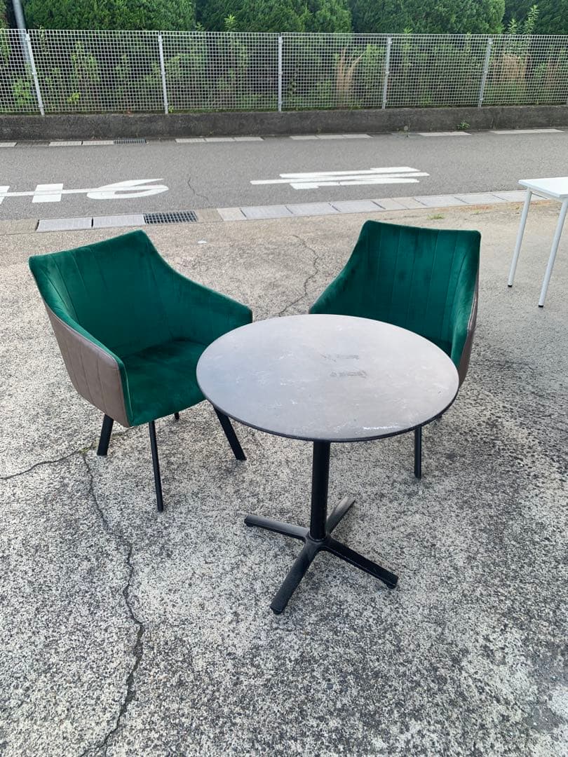 ベルベット椅子　　ダイニング椅子　サイド カフェ　テーブル