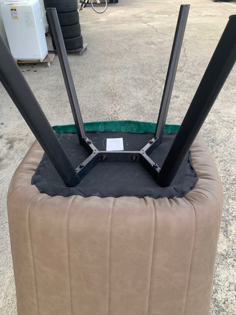 ベルベット椅子　　ダイニング椅子　サイド カフェ　テーブル