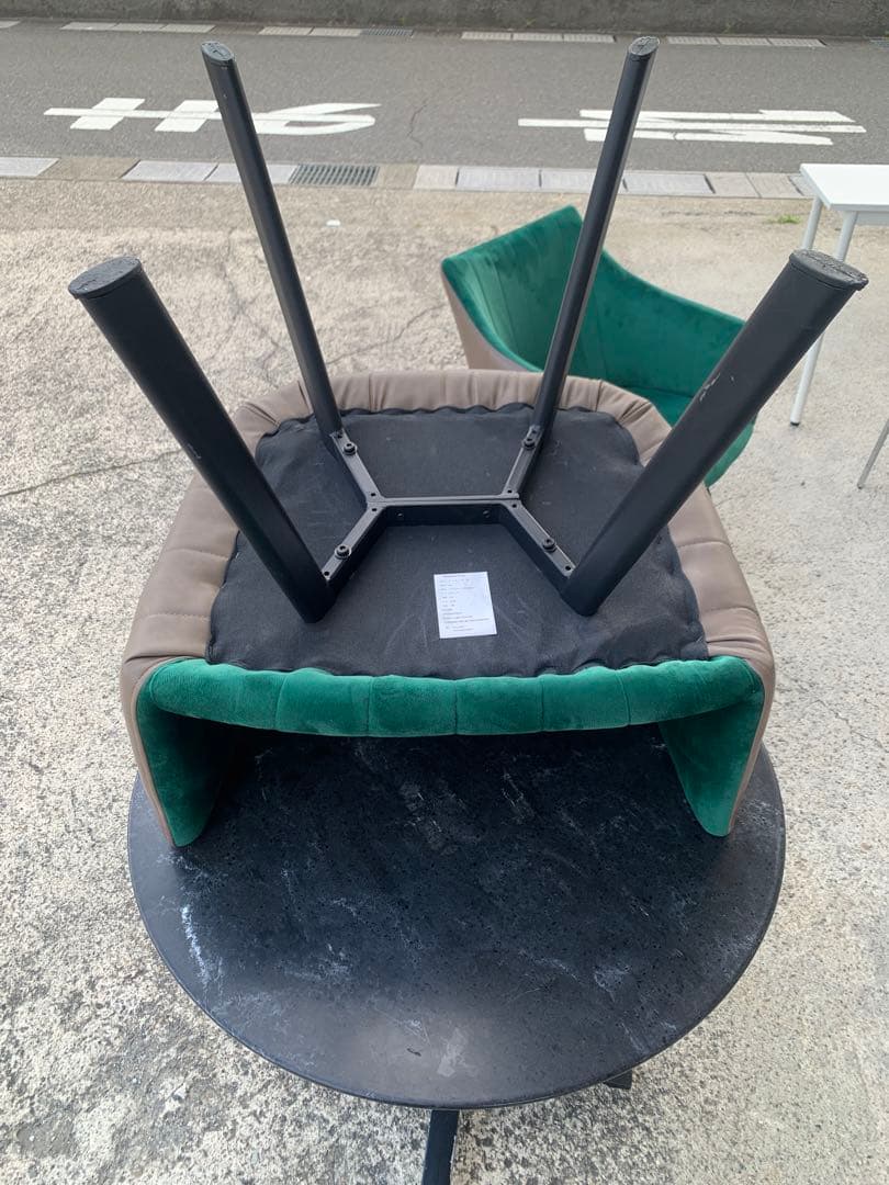 ベルベット椅子　　ダイニング椅子　サイド カフェ　テーブル