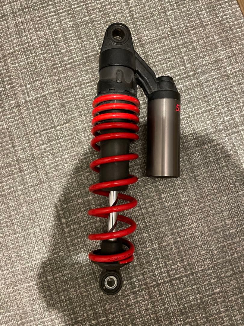 SHOWA リアサスペンション　cb400sf nc42 純正品