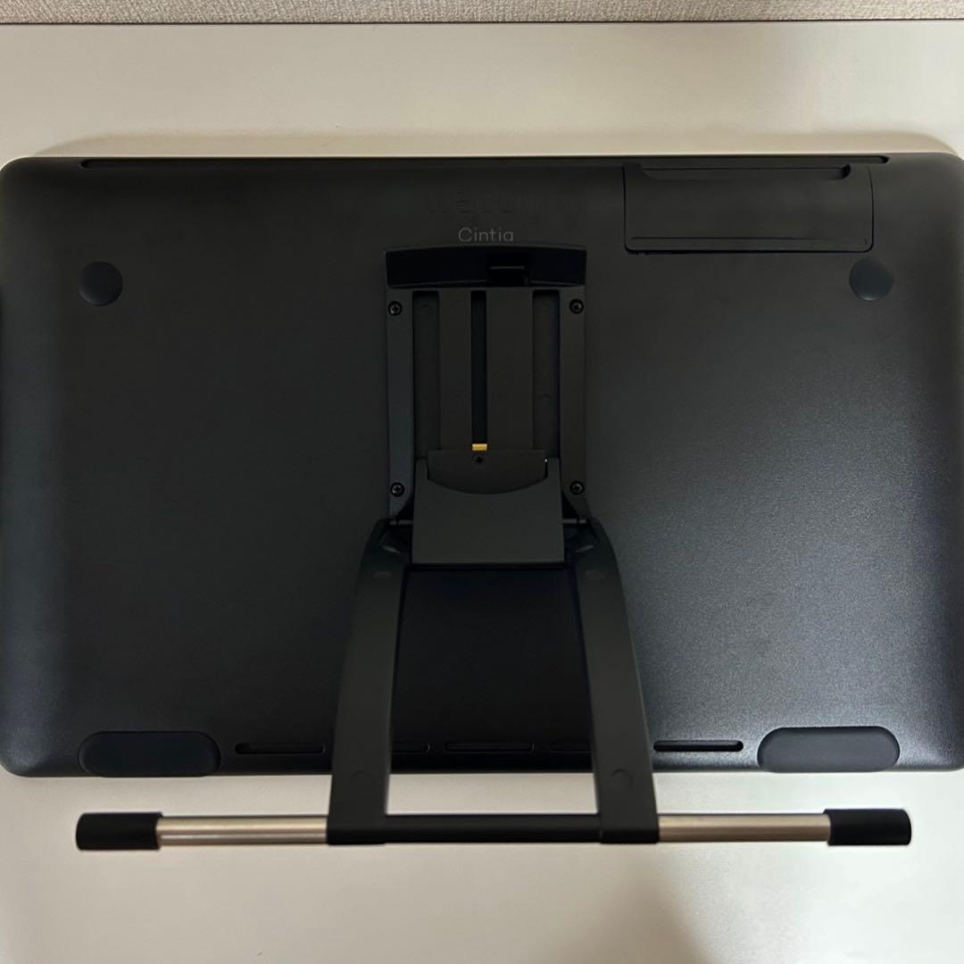 Wacom Cintiq22 ／ Pro Pen2 ／ 純正替え芯 付き