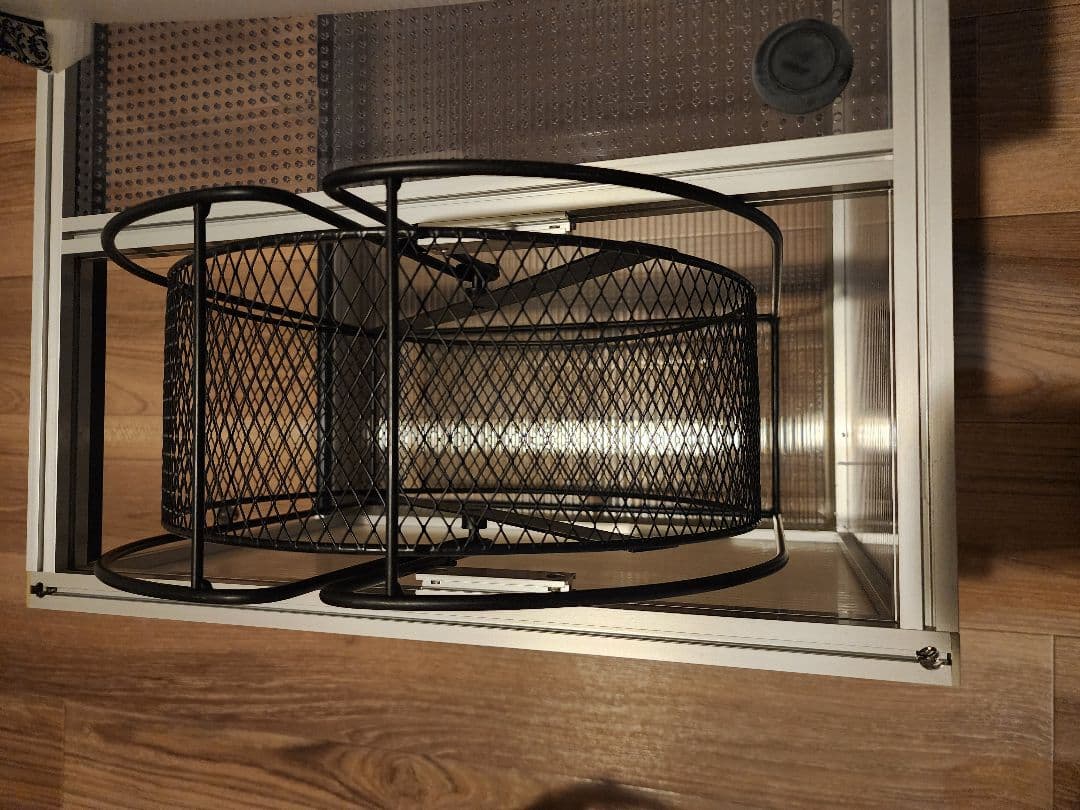 ち*。様 美品 爬虫類 小動物 飼育ケージ 75cm 扉で開け閉め便利 ホイール