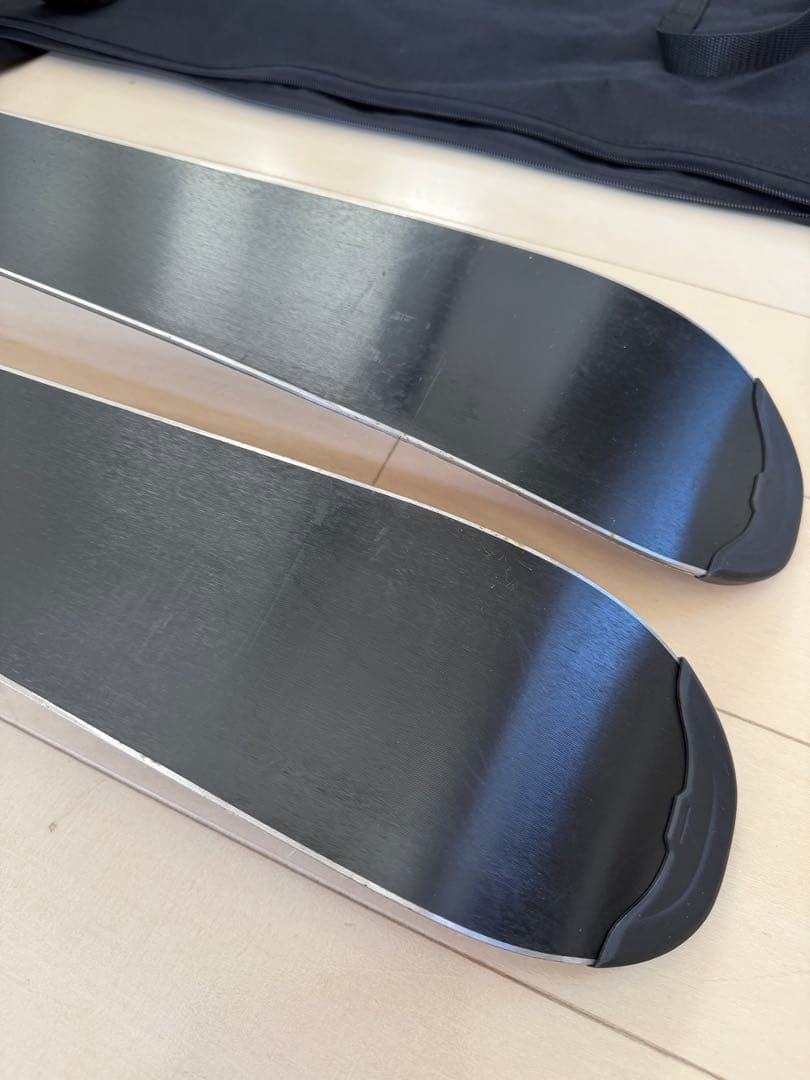 サロモン　スキー板　QSTLUX Jr M 130センチ　スキーケース付き