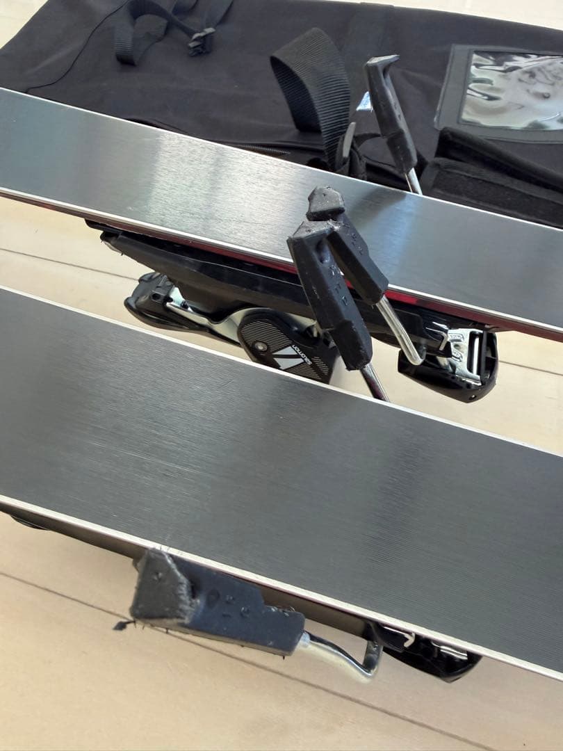 サロモン　スキー板　QSTLUX Jr M 130センチ　スキーケース付き