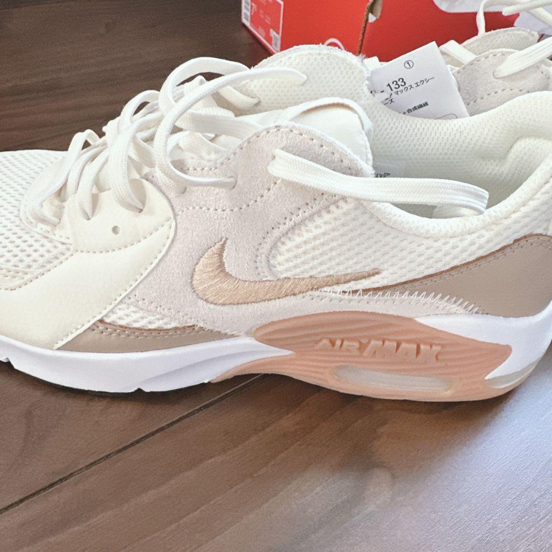 NIKE　レディーススニーカー