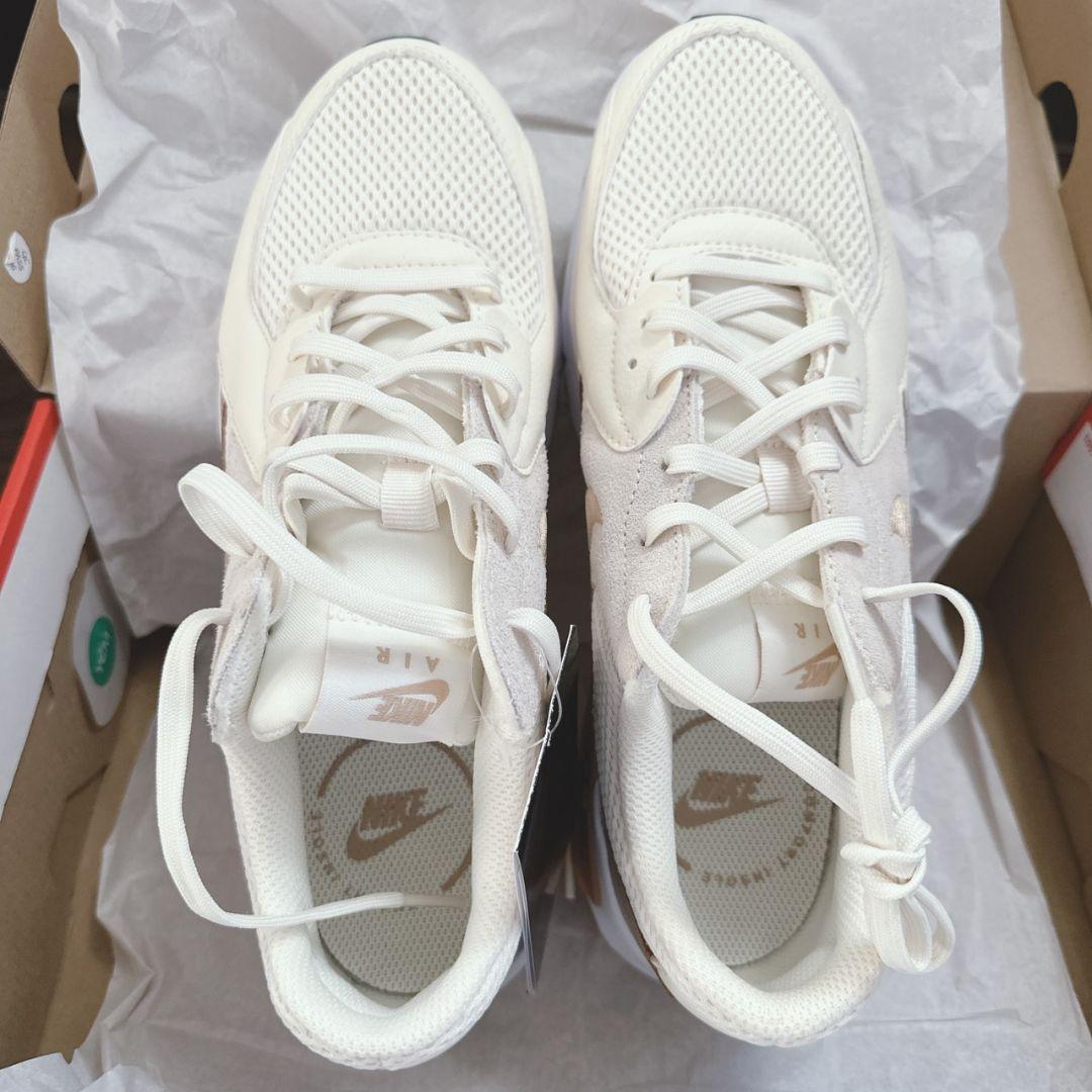 NIKE　レディーススニーカー