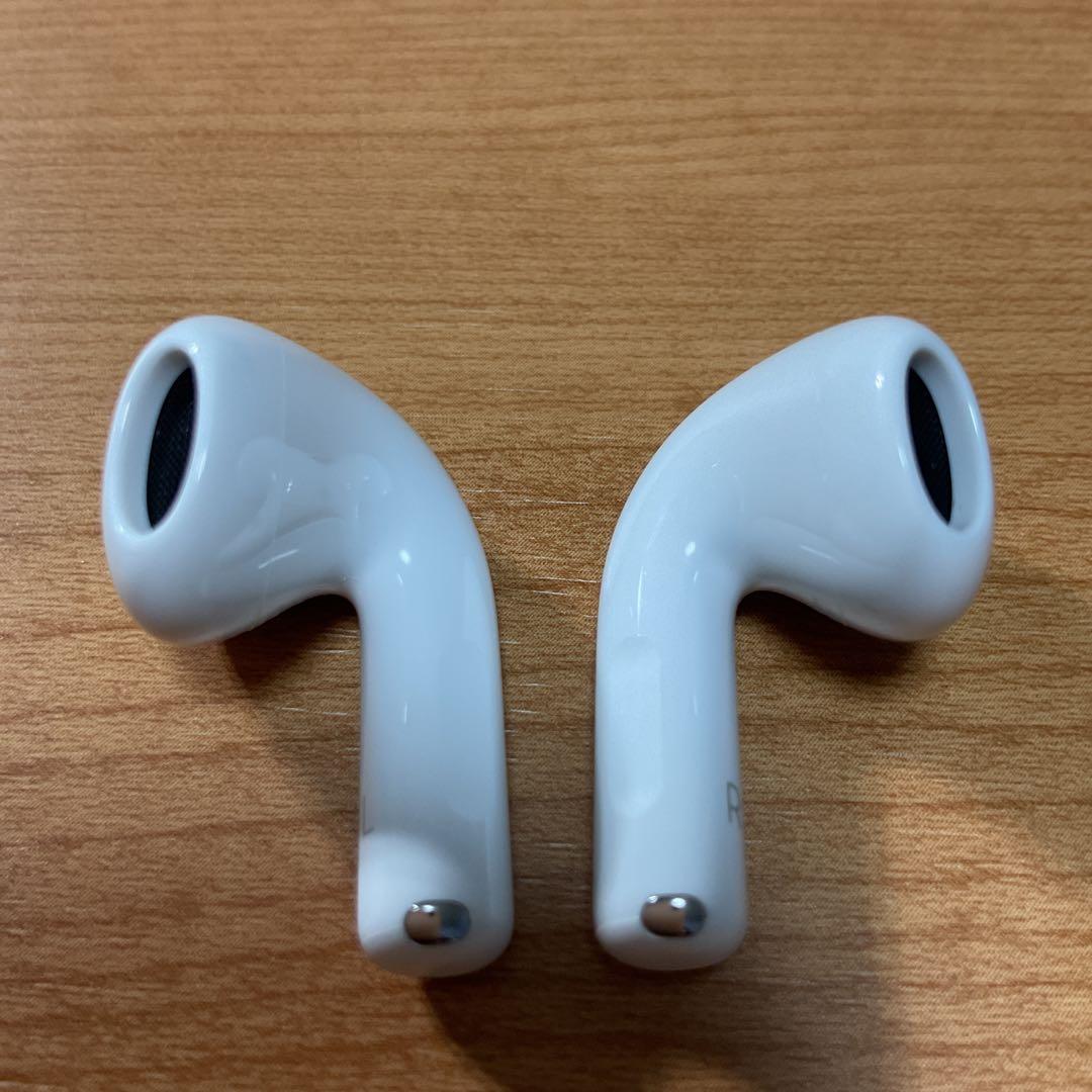 Apple AirPods 4 アクティブノイズ キャンセリング搭載