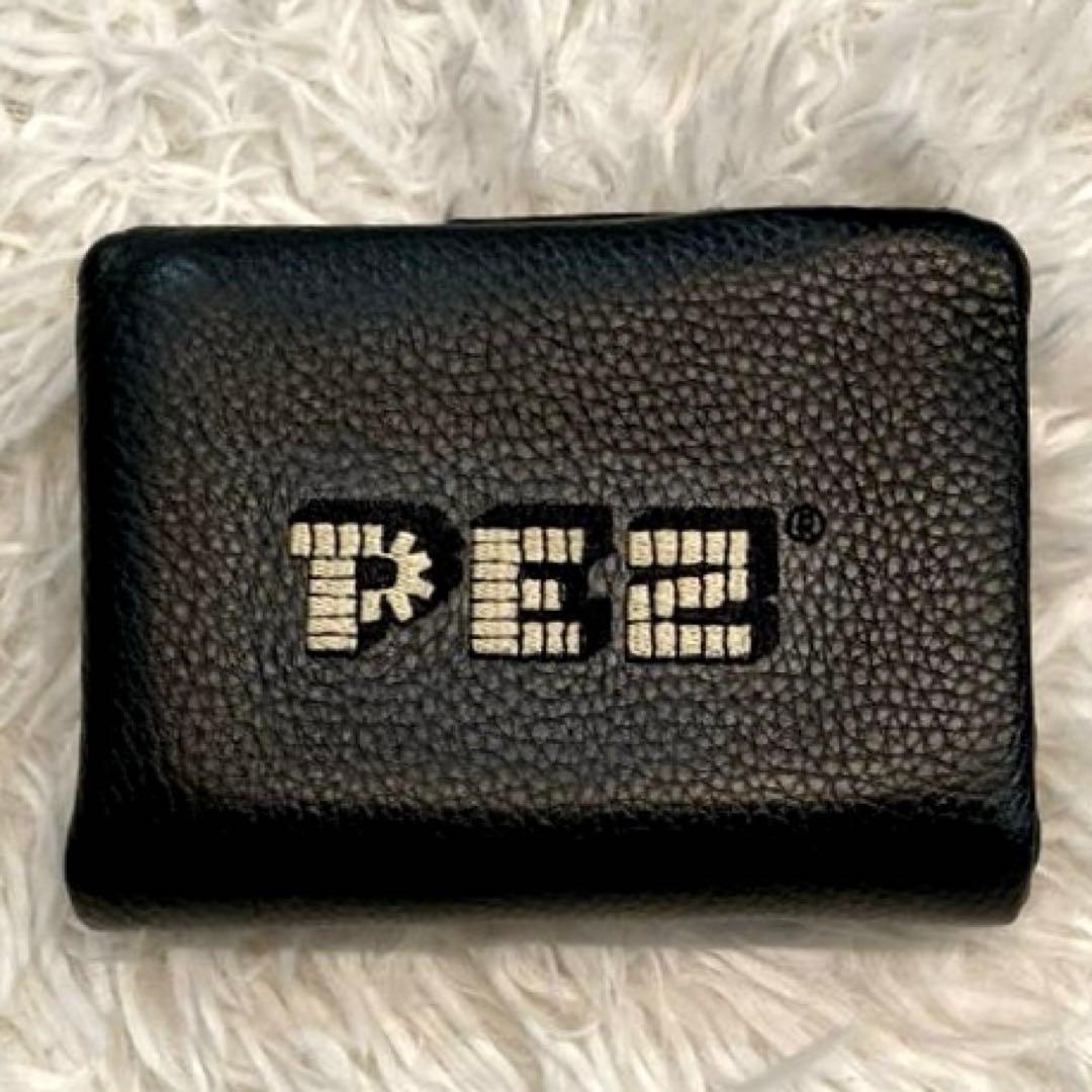【美品】ear PAPILLONNER×PEZ 刺繍　二つ折り財布 黒