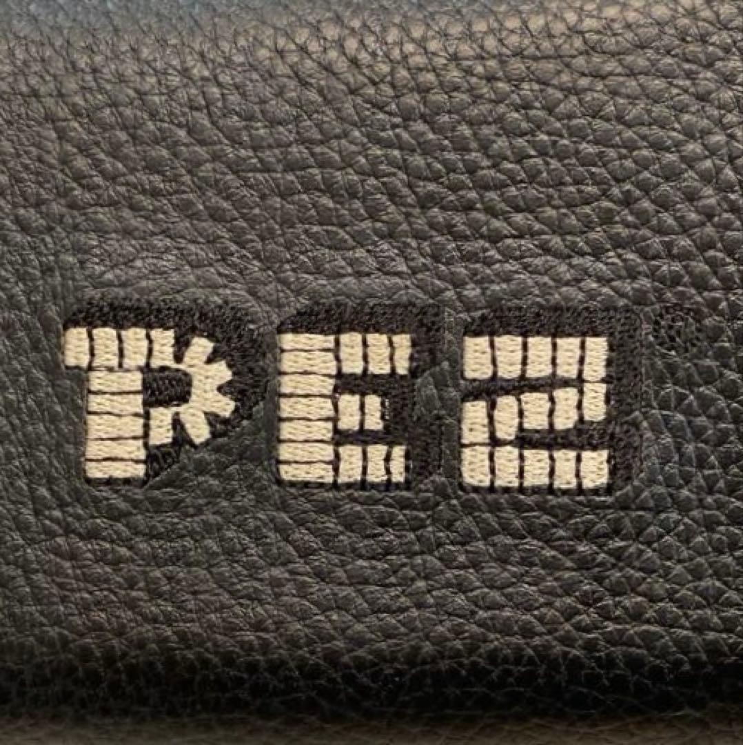 【美品】ear PAPILLONNER×PEZ 刺繍　二つ折り財布 黒