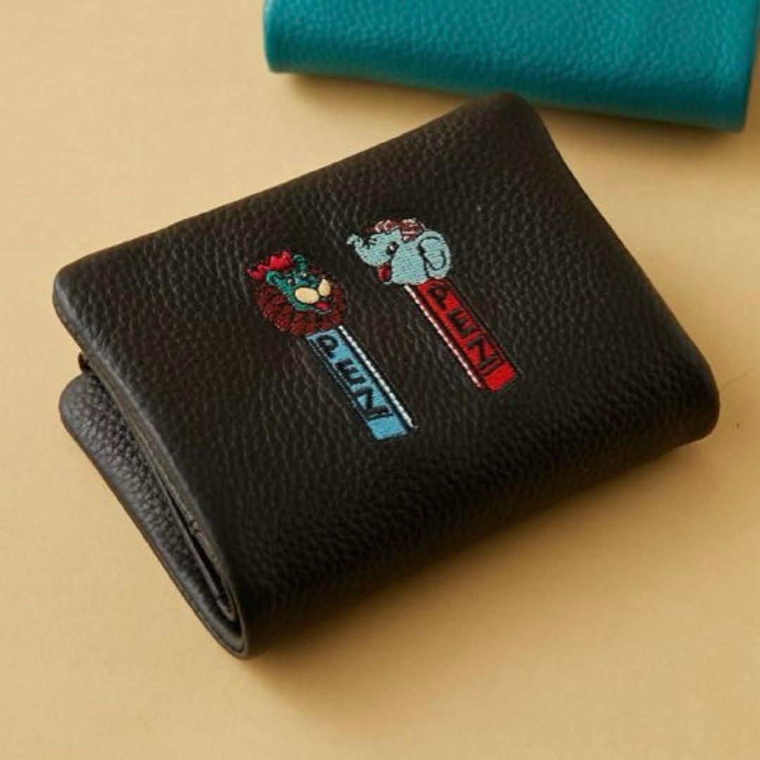 【美品】ear PAPILLONNER×PEZ 刺繍　二つ折り財布 黒