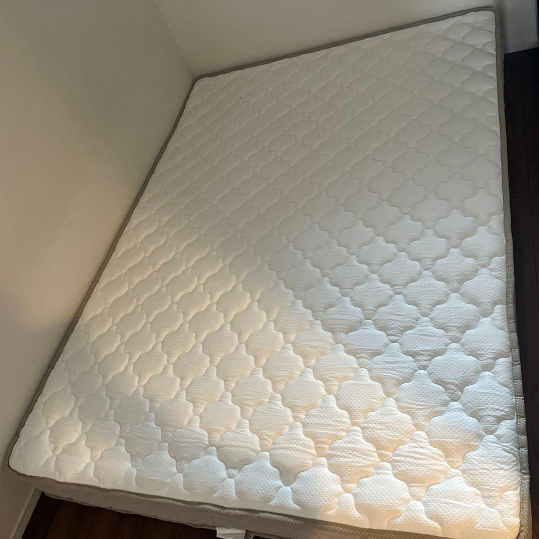 ベッドマットレス　ダブル　　新品未使用