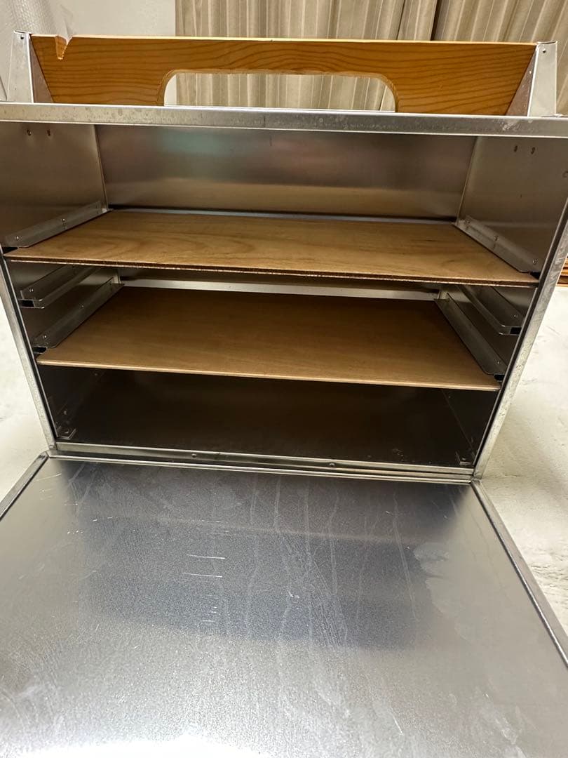 出前用 アルミ製 おかもち (木製棚/持ち手付き) 【中古・未使用】 長期保管品