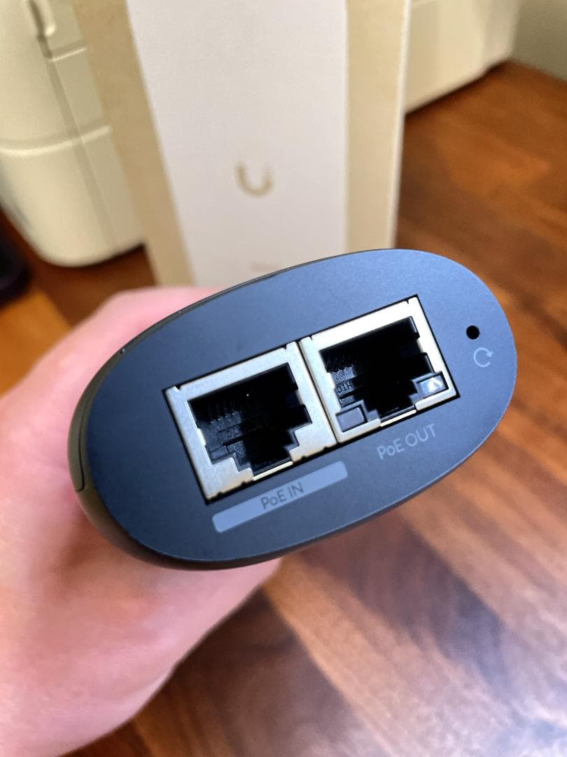 UBNT Unifi AI Port カメラを強化する AI アプライアンス