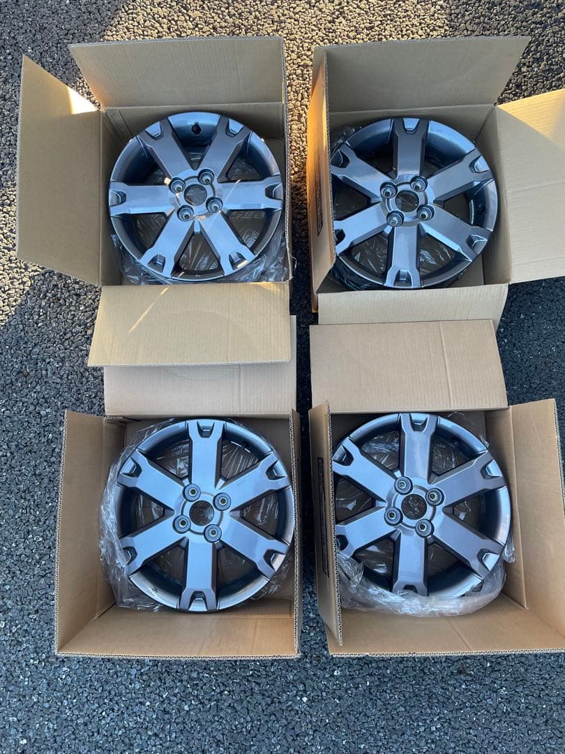 じょん ダイハツ タフト 純正ホイール（新品外し） 15インチ