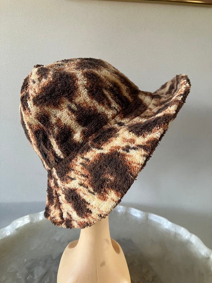 【ヴィヴィアンウエストウッド】レア　茶ヒョウ柄タオル地ハット廃盤