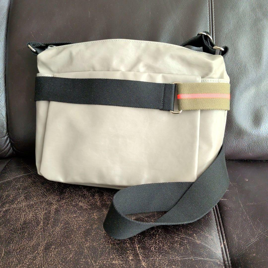 Jack Gomme グレー ナイロン ショルダーバッグ サコッシュ 軽量