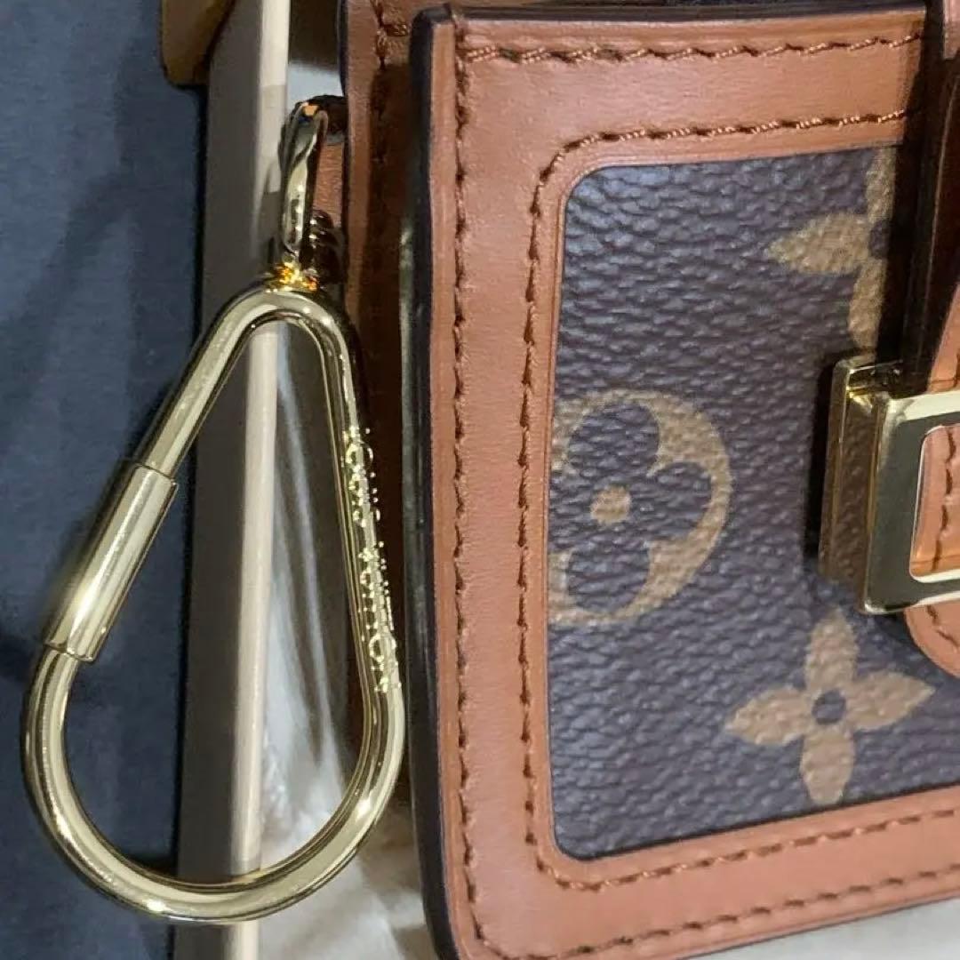 VUITTON ドーフィーヌ ミュルティカルト カードケース M68751