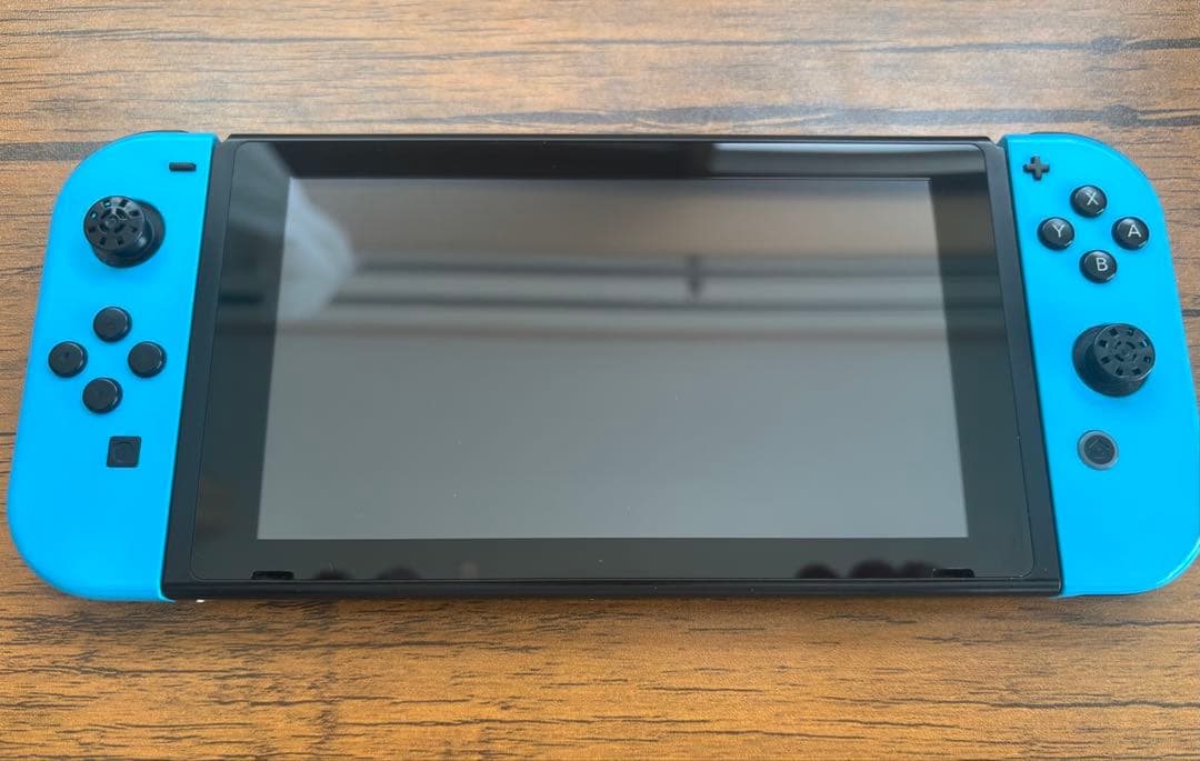 2017年製　Nintendo Switch 本体