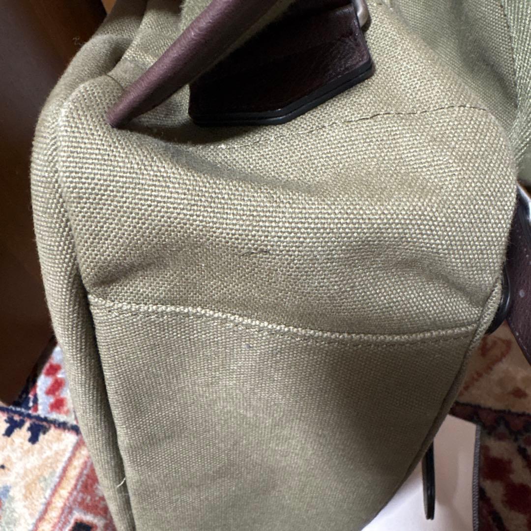 トゥティエ SAC BOUT SMALL カーキ